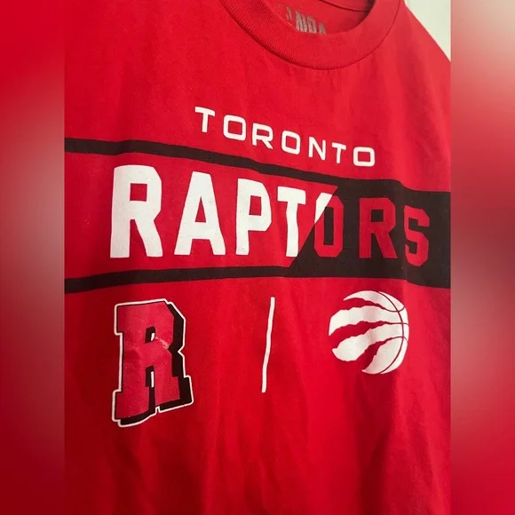 NBA Bold Red Toronto Raptors Tee - Picture 3 of 4